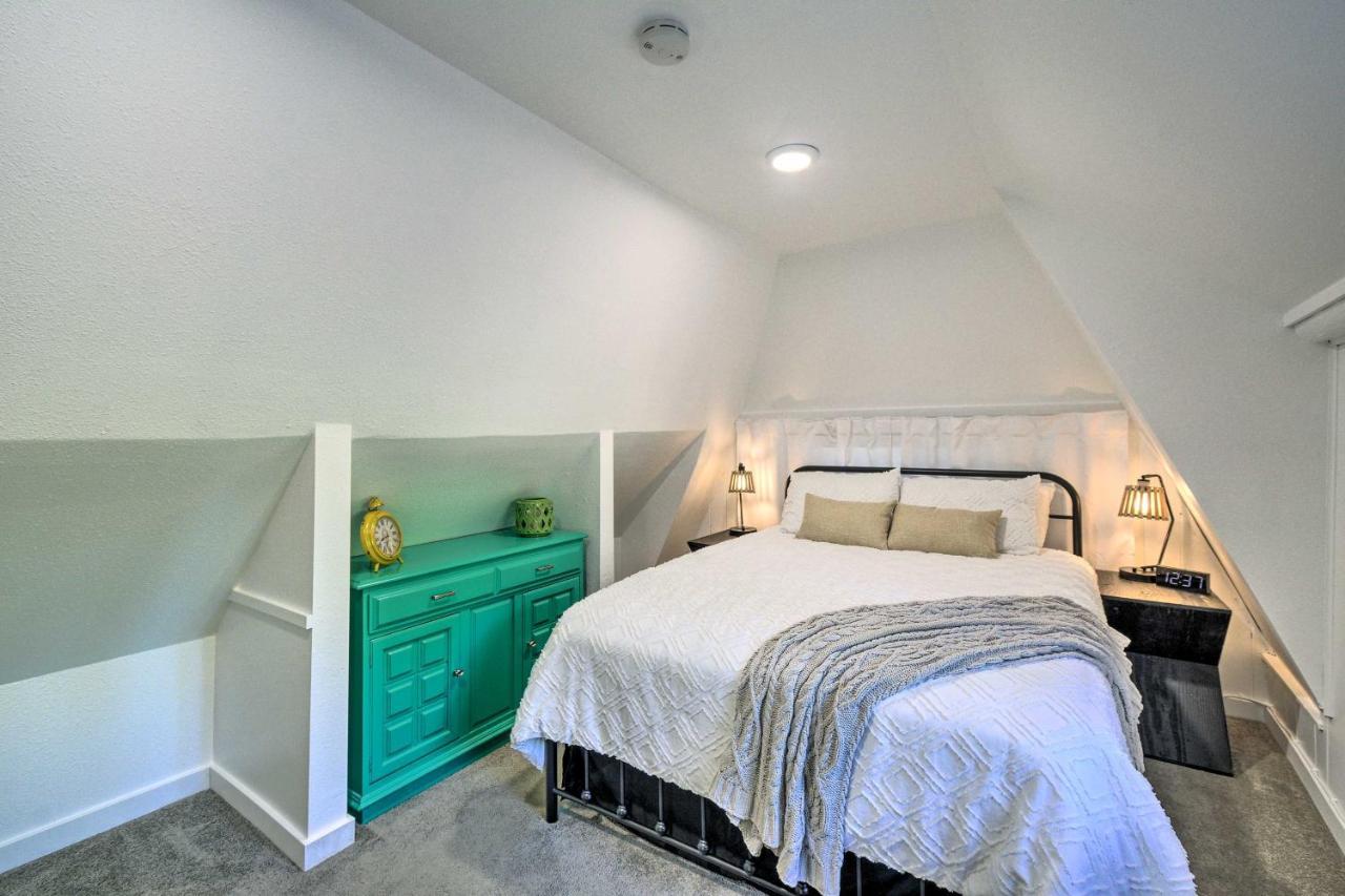 Puget Sound Cabin With Hot Tub And Water Views! Bremerton Luaran gambar